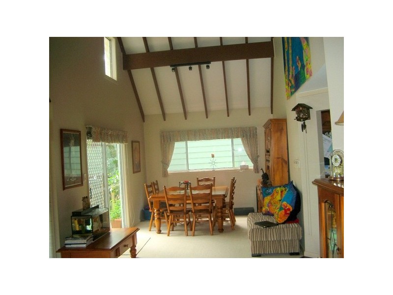 12 Raymond St, Tacoma South NSW 2259