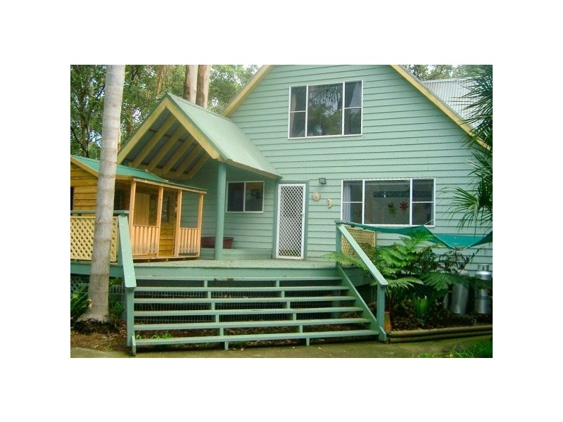 12 Raymond St, Tacoma South NSW 2259