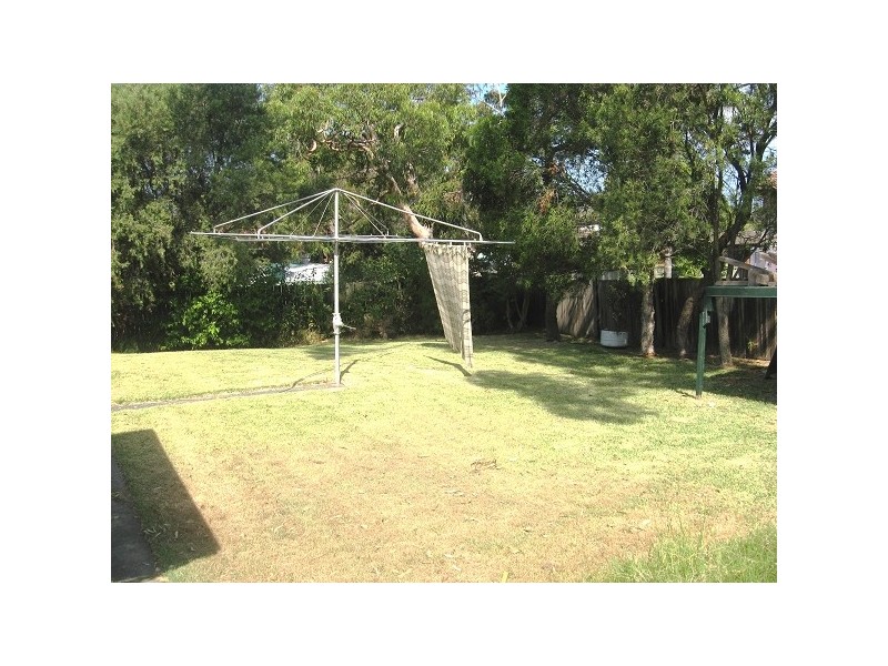 8 Joy St, Gorokan NSW 2263