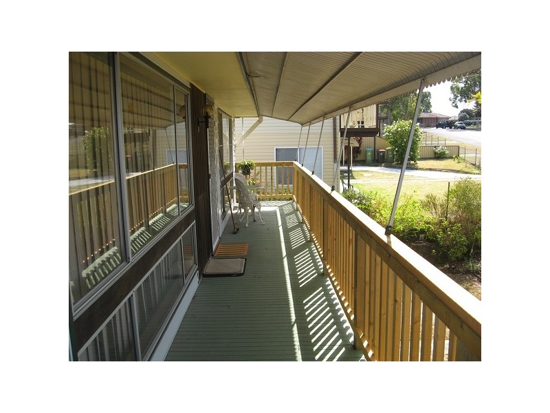 8 Joy St, Gorokan NSW 2263