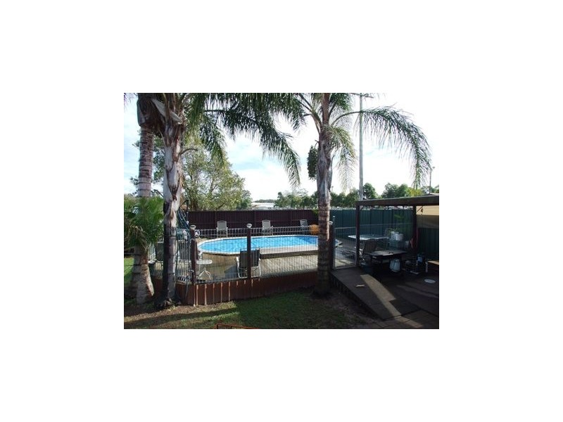 10 Hughes Ave, Kanwal NSW 2259