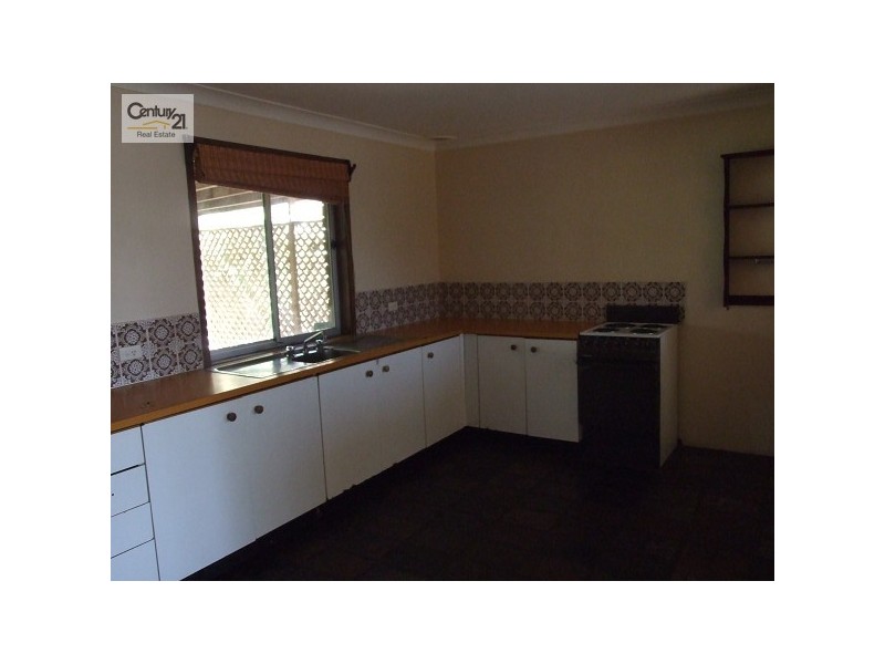 216 Wallarah Rd, Gorokan NSW 2263