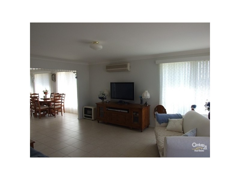 14 Courigal St, Lake Haven NSW 2263
