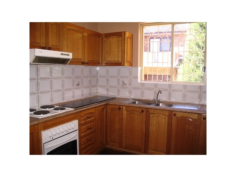 2/136 Evaline Street, Campsie NSW 2194