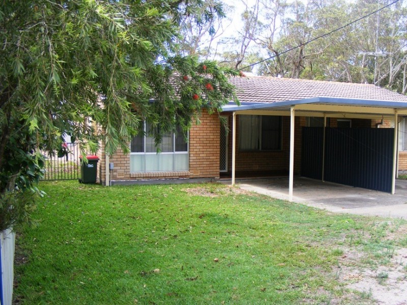 1/6 Cooloon St, Hawks Nest NSW 2324