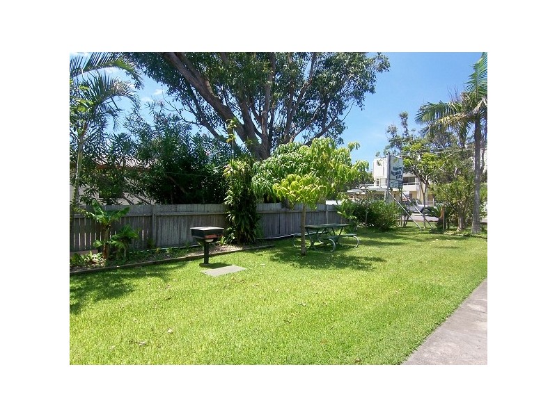 2/23 CNR Mirreen and Bennett Street, Hawks Nest NSW 2324
