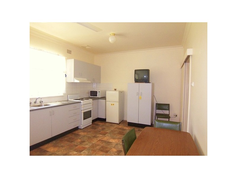 2/23 CNR Mirreen and Bennett Street, Hawks Nest NSW 2324