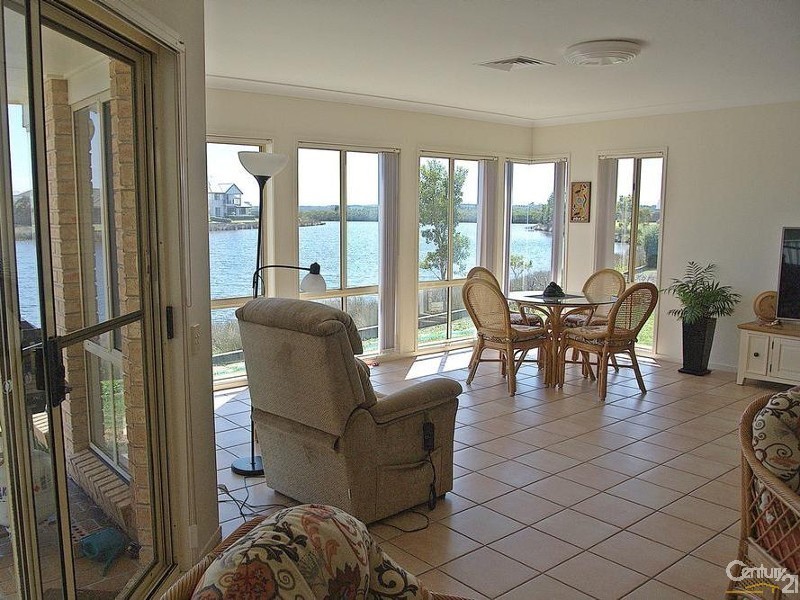 Tea Gardens NSW 2324