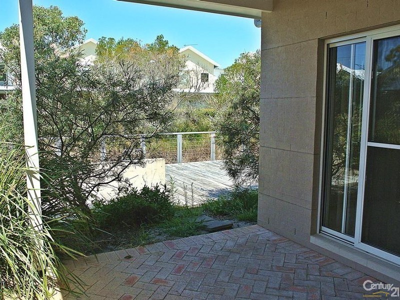 16 Yalinbah Street, Tea Gardens NSW 2324