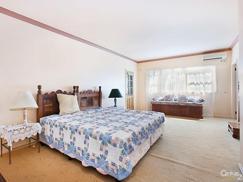 37 The Esplanade, North Arm Cove NSW 2324