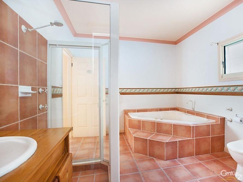 37 The Esplanade, North Arm Cove NSW 2324