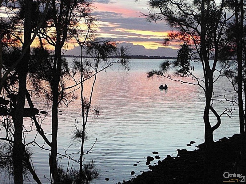 37 The Esplanade, North Arm Cove NSW 2324