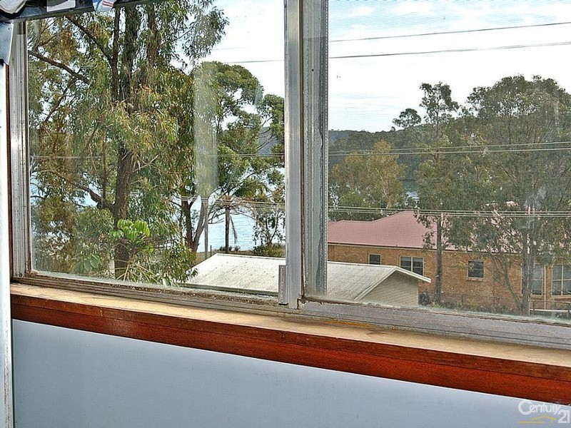 16 Pleasant View Parade, Bundabah NSW 2324