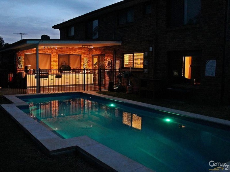 18 Karthena Cres, Hawks Nest NSW 2324