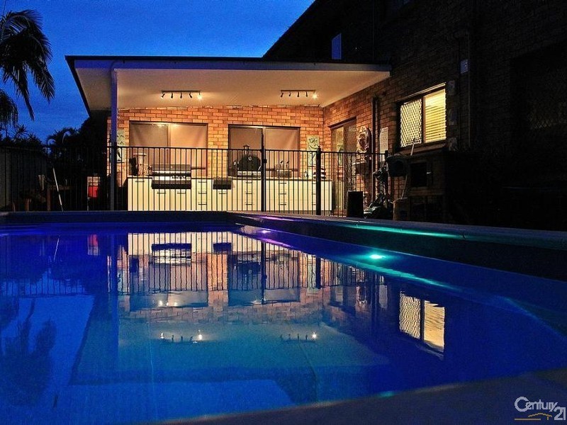 18 Karthena Cres, Hawks Nest NSW 2324