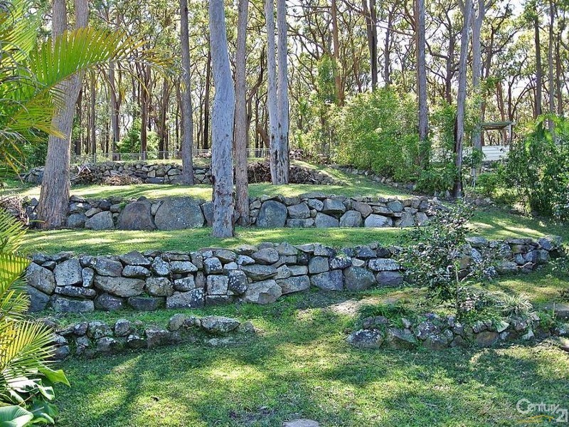 13 The Esplanade, North Arm Cove NSW 2324