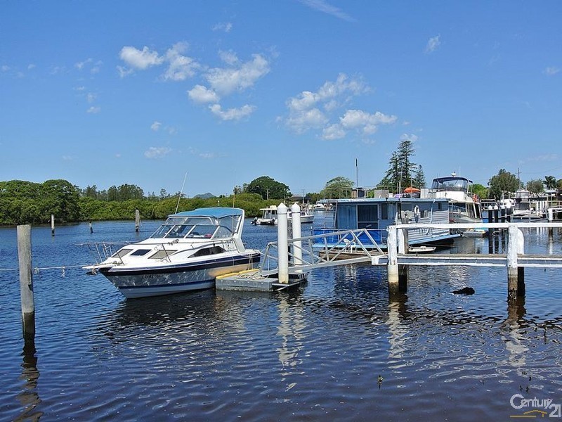 2-4 Jacob St, Tea Gardens NSW 2324