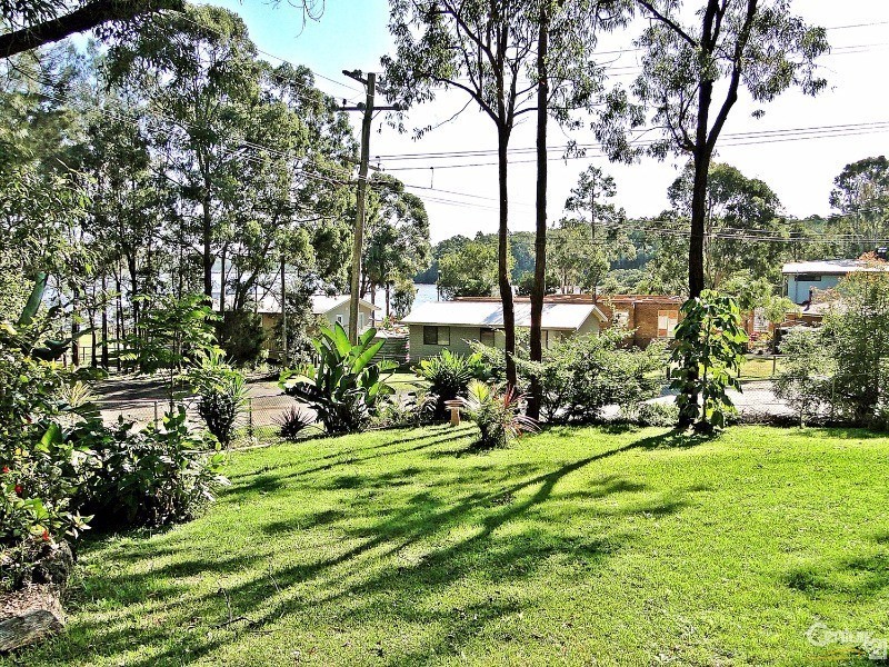 16 Pleasant View Pde, Bundabah NSW 2324