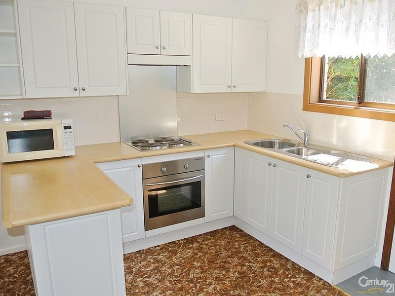 16 Cooloon St, Hawks Nest NSW 2324