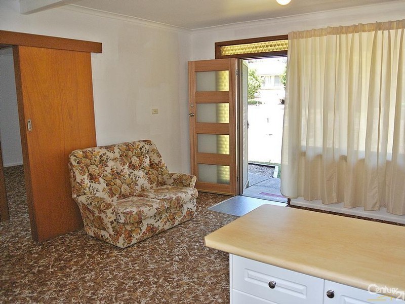 16 Cooloon St, Hawks Nest NSW 2324