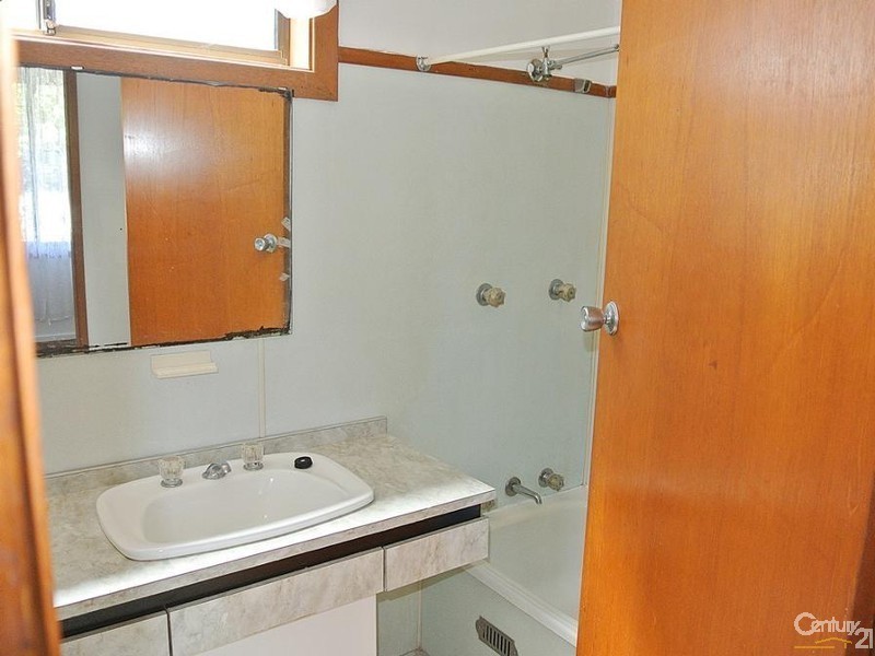 16 Cooloon St, Hawks Nest NSW 2324