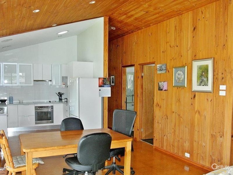 11 Second Ave, Bundabah NSW 2324