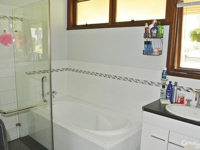 11 Second Ave, Bundabah NSW 2324