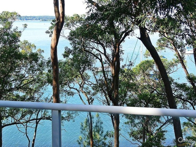 44 Point Ct, North Arm Cove NSW 2324
