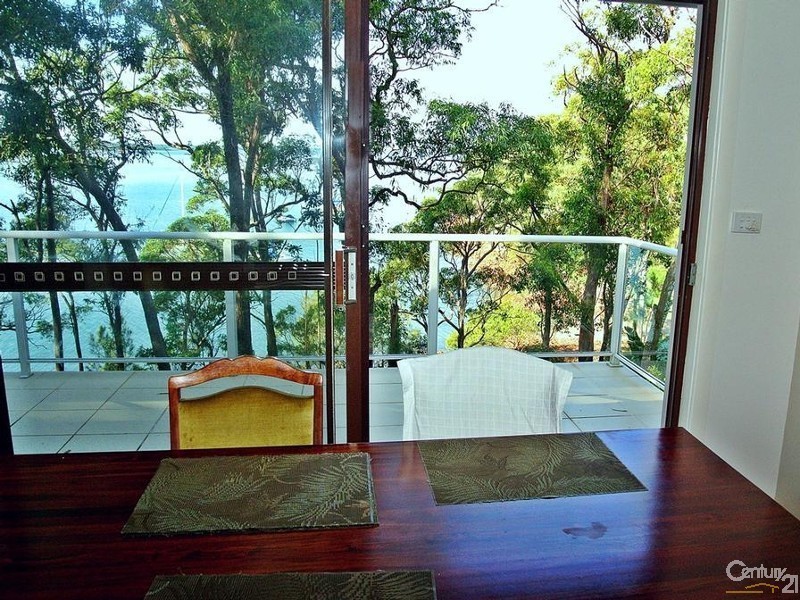 44 Point Ct, North Arm Cove NSW 2324