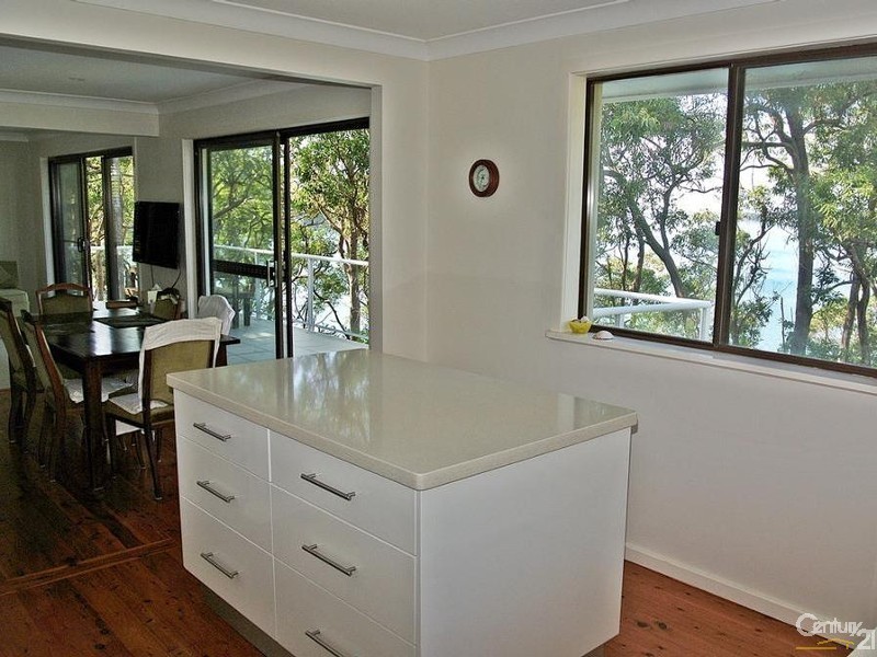 44 Point Ct, North Arm Cove NSW 2324