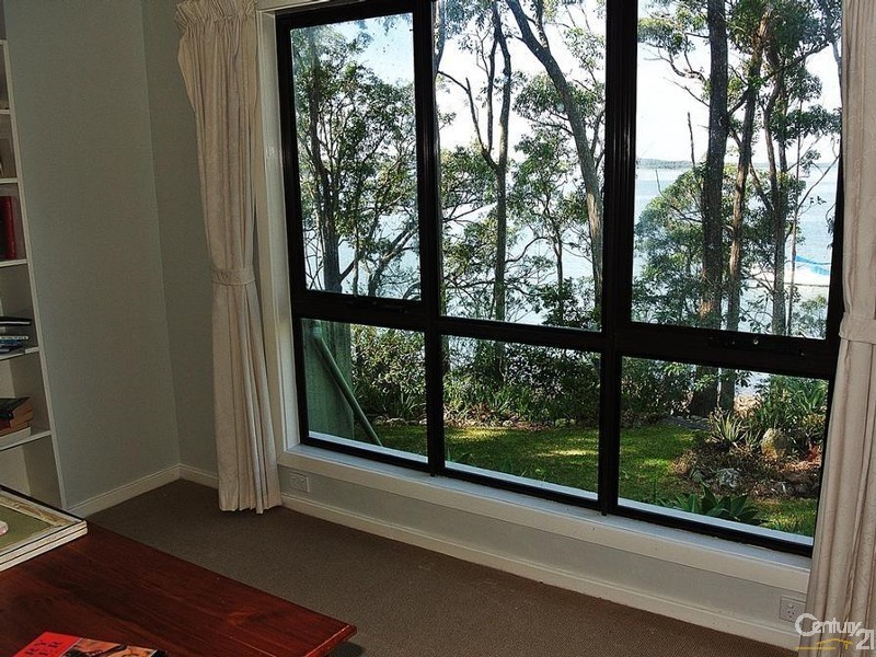 44 Point Ct, North Arm Cove NSW 2324