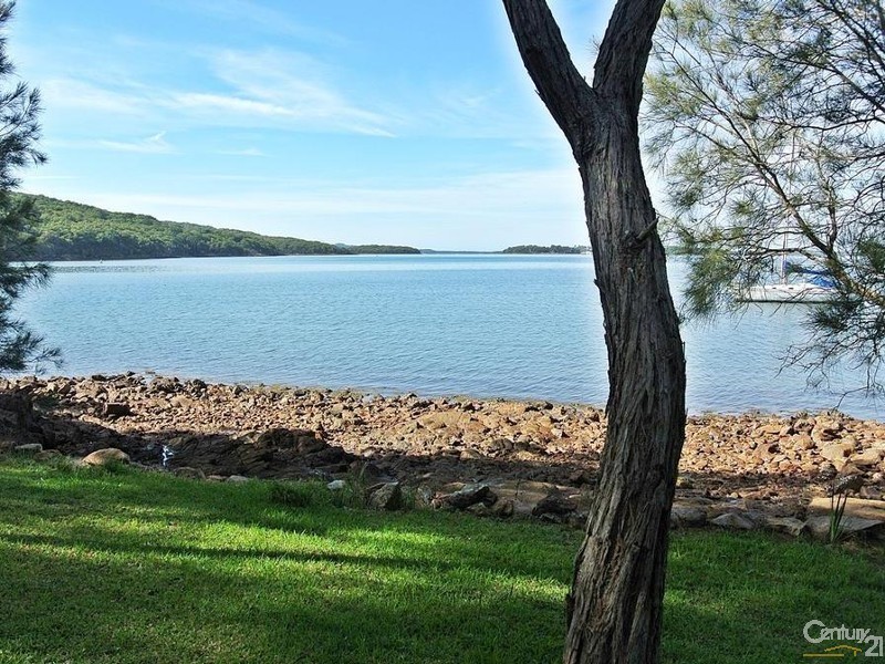 44 Point Ct, North Arm Cove NSW 2324