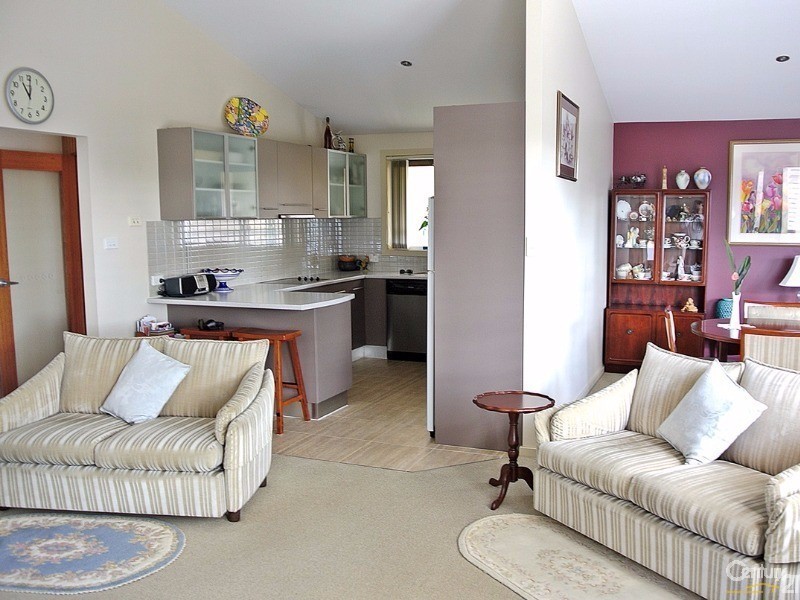 1/3 Coupland Avenue, Tea Gardens NSW 2324