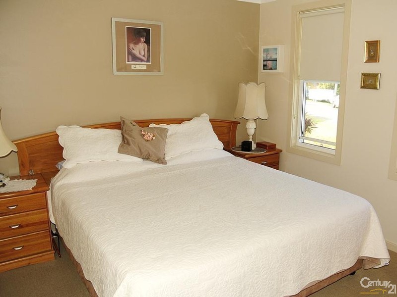 1/3 Coupland Avenue, Tea Gardens NSW 2324