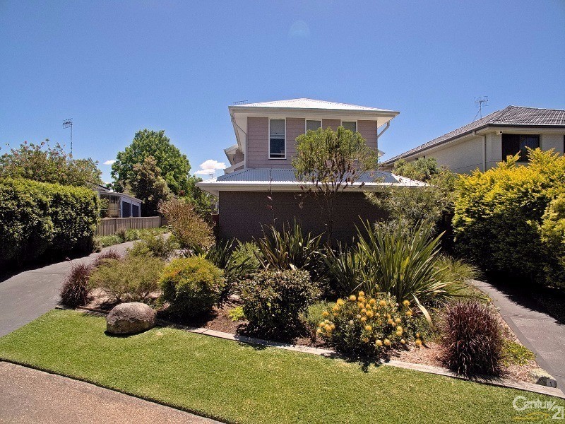 1/3 Coupland Avenue, Tea Gardens NSW 2324