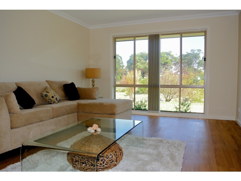 25 Leeward Ct, Tea Gardens NSW 2324