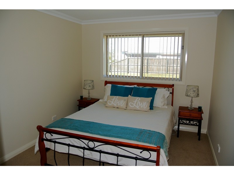 25 Leeward Ct, Tea Gardens NSW 2324