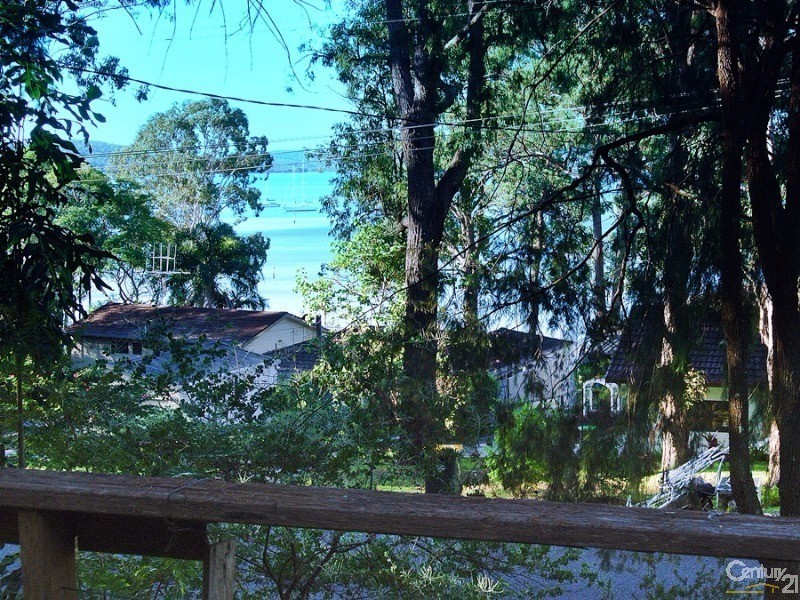 77 Cove Blvd, North Arm Cove NSW 2324