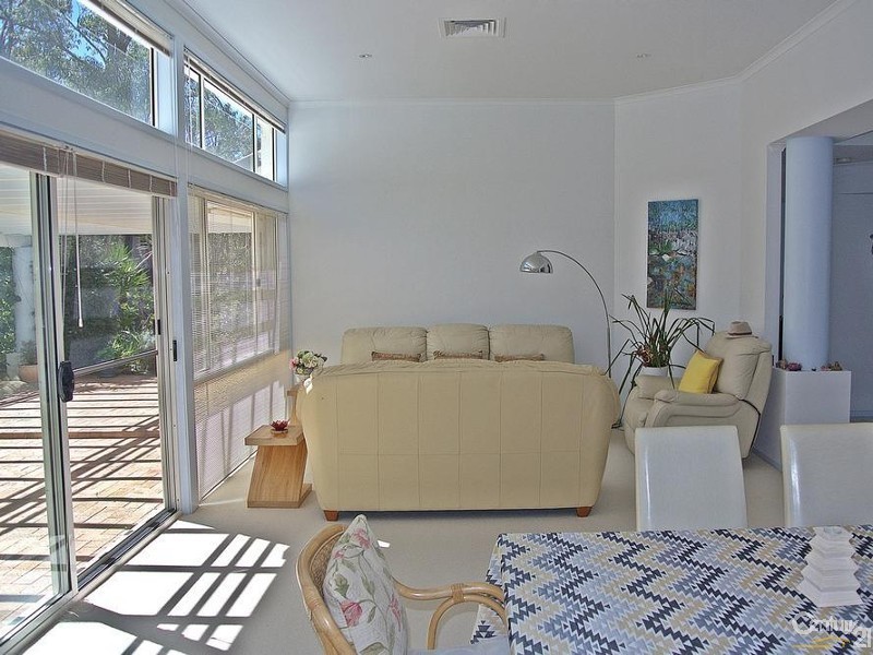 5 Kooraru Close, Tea Gardens NSW 2324