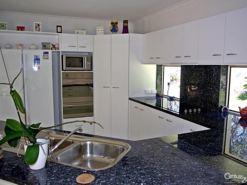 5 Kooraru Close, Tea Gardens NSW 2324