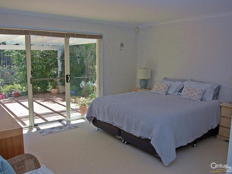 5 Kooraru Close, Tea Gardens NSW 2324