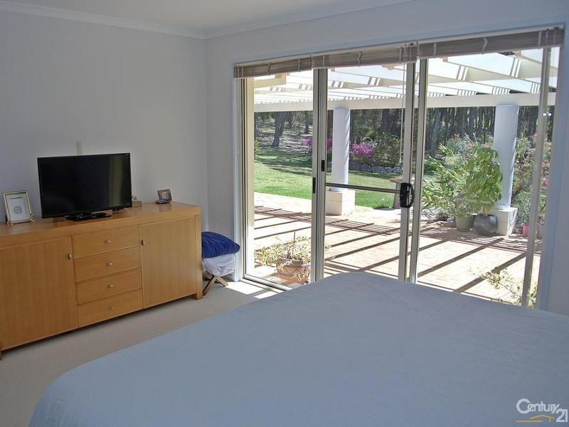 5 Kooraru Close, Tea Gardens NSW 2324