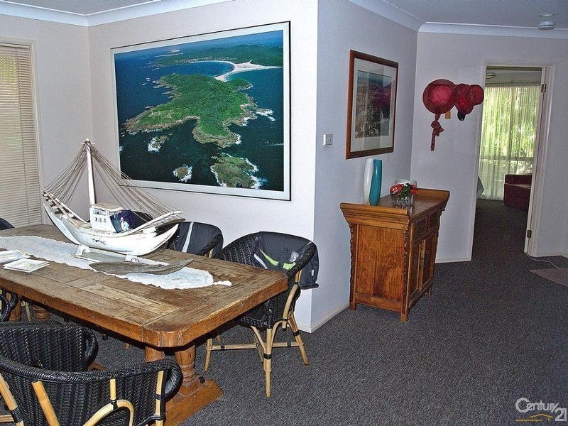 56 Eastslope Way, North Arm Cove NSW 2324