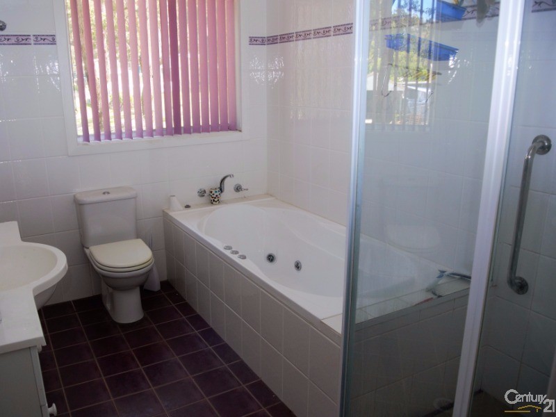 13 Cove Blvd, North Arm Cove NSW 2324