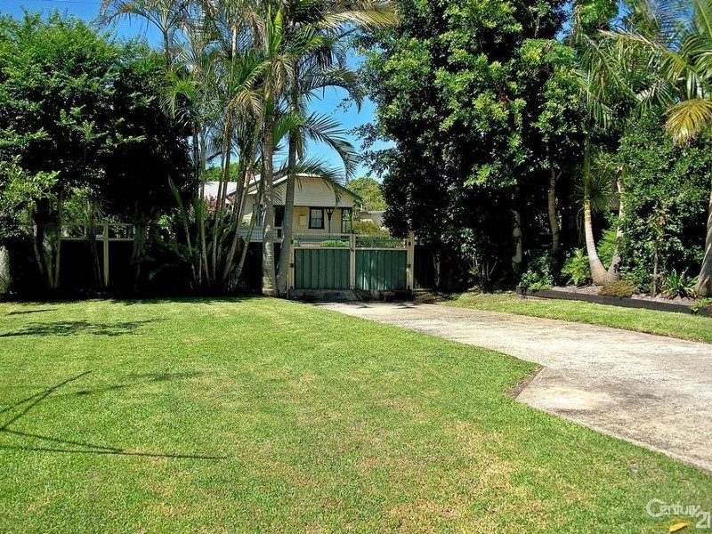26 Iluka St, Tea Gardens NSW 2324