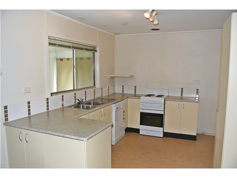 27 Myall St, Tea Gardens NSW 2324