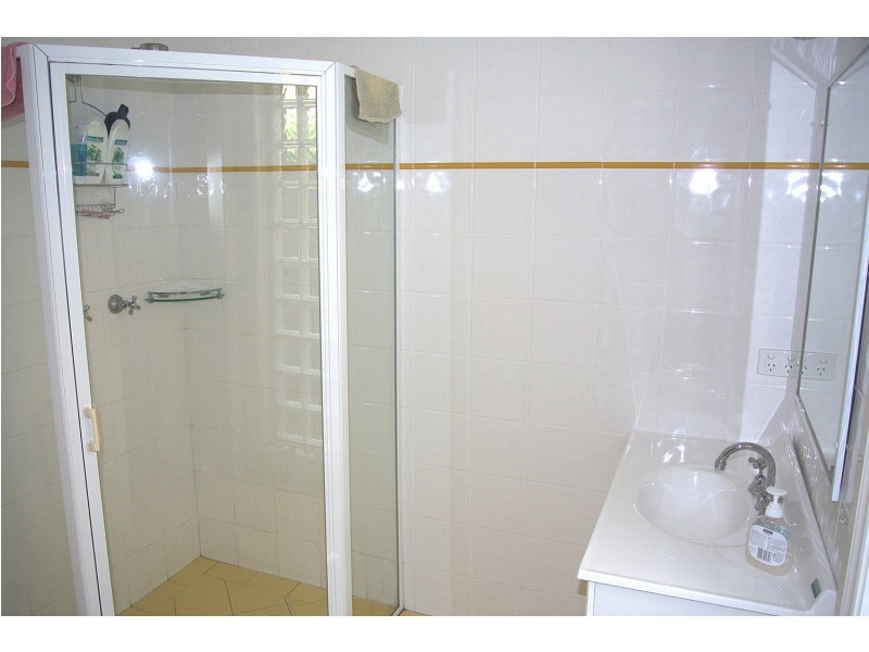 33 Dolphin Ave, Hawks Nest NSW 2324