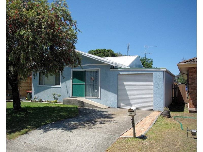 26 Coupland Ave, Tea Gardens NSW 2324