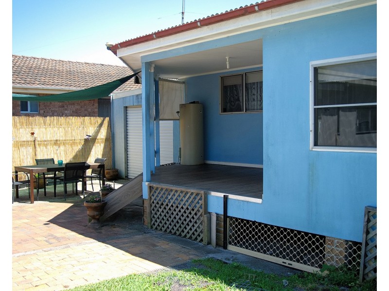 26 Coupland Ave, Tea Gardens NSW 2324
