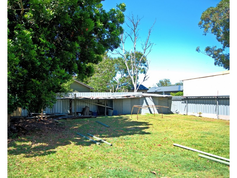 26 Coupland Ave, Tea Gardens NSW 2324